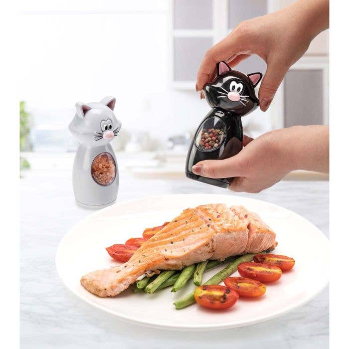 Joie Meow Pepper And Salt Grinder Set