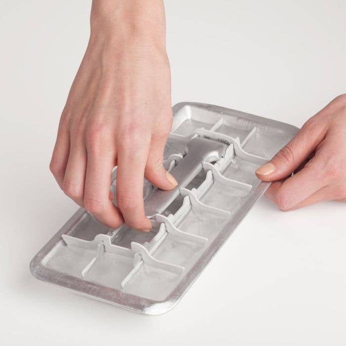 HIC Kitchen Vintage Kitchen Ice Cube Tray