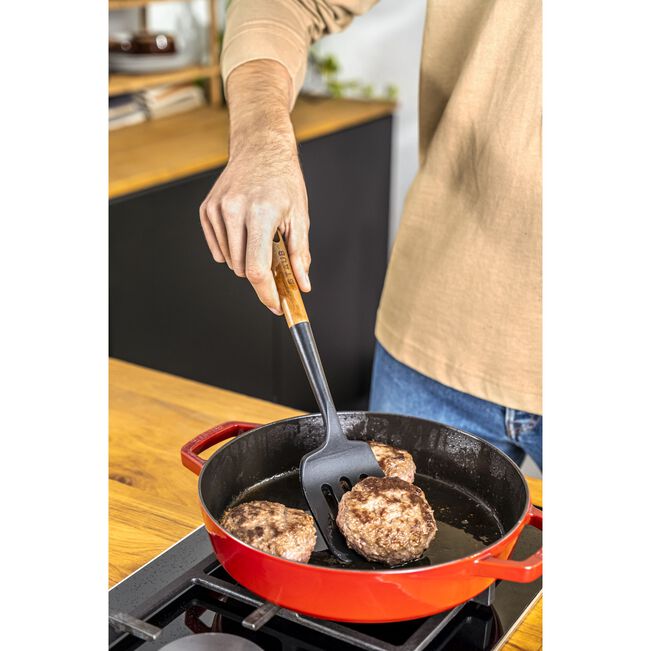 Staub Silicone Turner