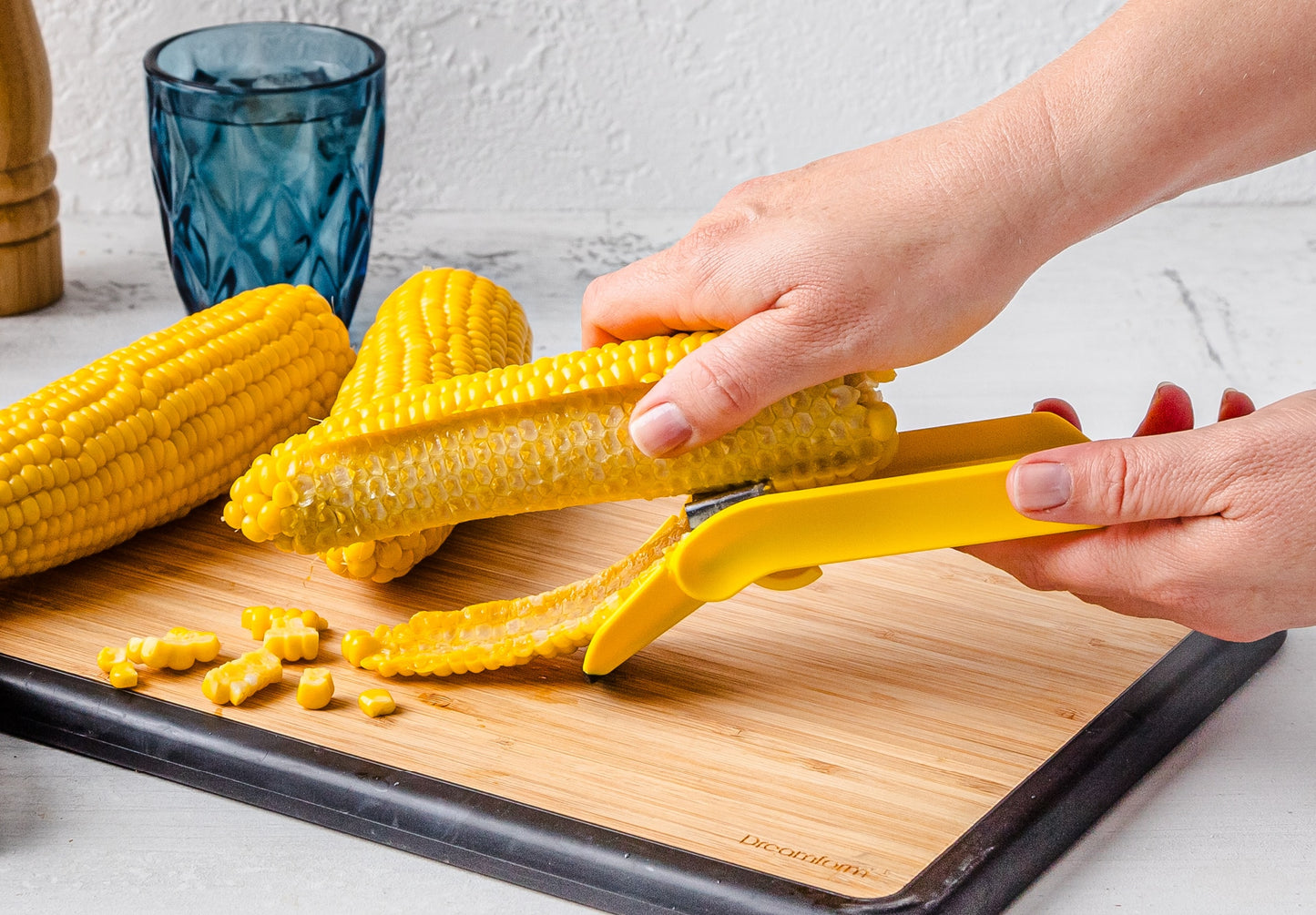 Corpeel - no mess corn peeler