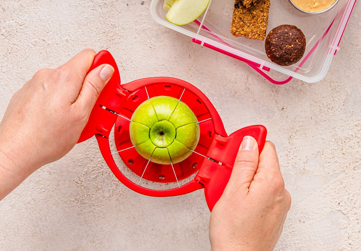 Flapple - Fold flat apple slicer