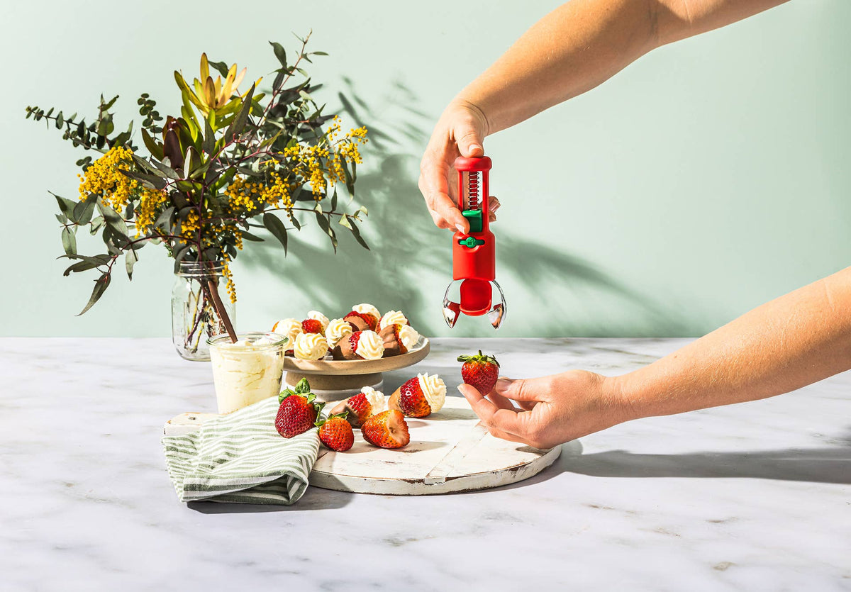 Hullapit® - 3-in-1 Strawberry Huller & Pitter