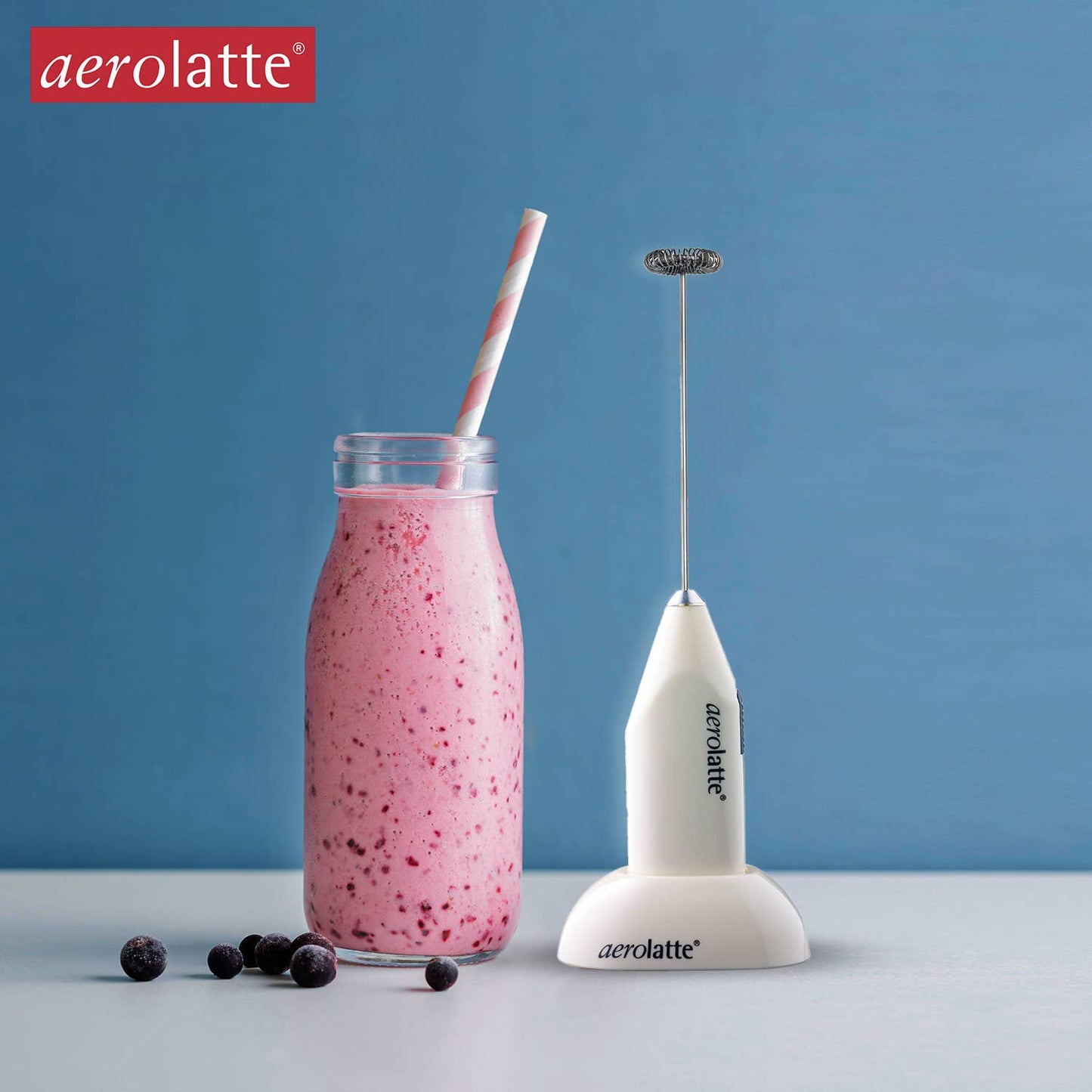 Aerolatte Milk Frother With Stand, Displayer Of 6: Off-White